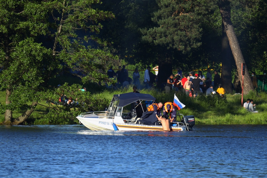 Unoa587LkMQ.jpg Unoa587LkMQ.jpg