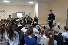 Провели с детьми урок безопасности на водных объектах ТиНАО